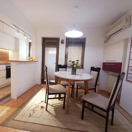 Zoi Apartamento *